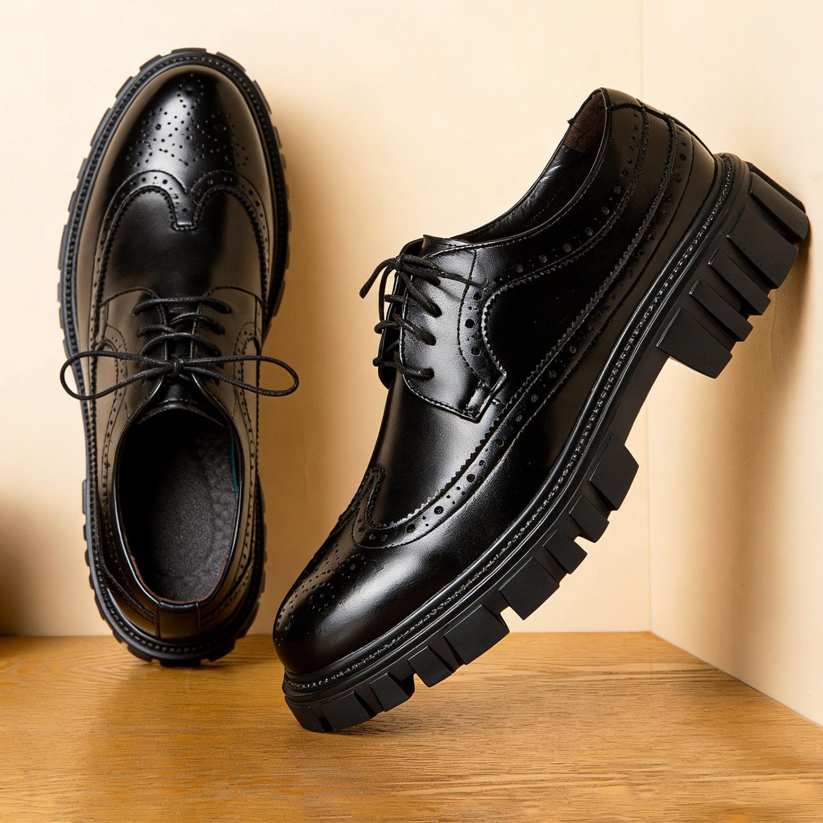 Men’s Brogue Wingtip Oxford Shoes